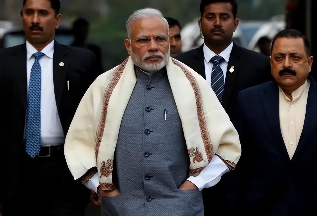 比亚迪拒绝印度“先买后付”,印度送中国千亿订单