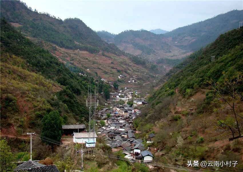 云南古盐井在哪里,诺邓盐井产于哪个地层