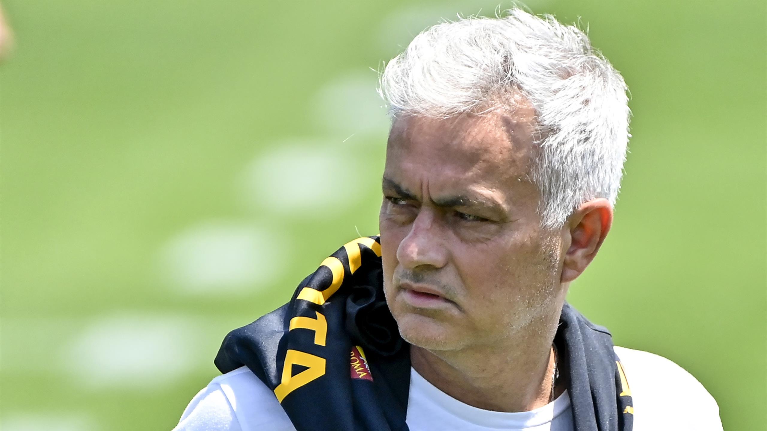 足坛遗憾3：凡进决赛必夺冠纪录作古，穆里尼奥真的神奇不再？