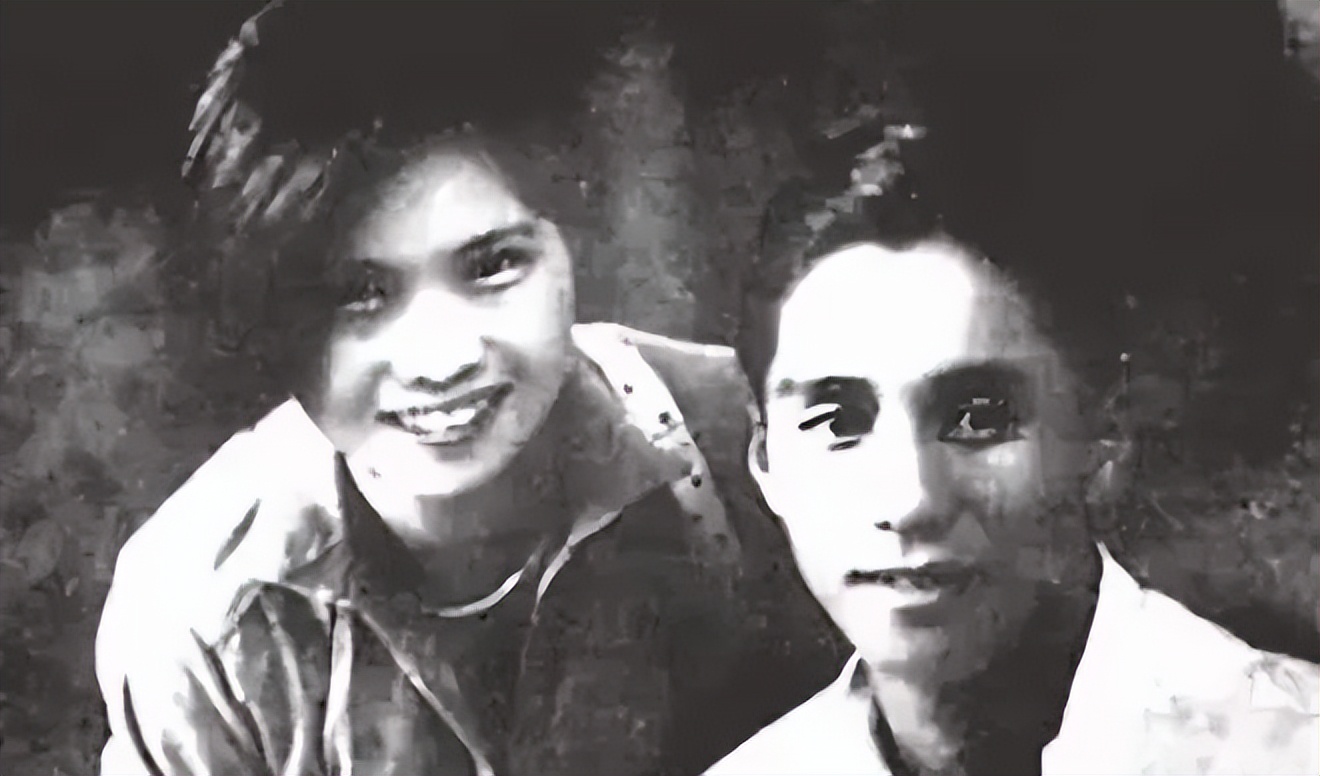 84年前，他撞向日本战机以身殉国，24天后，未婚妻跳江殉情：他们的故事我们不敢忘