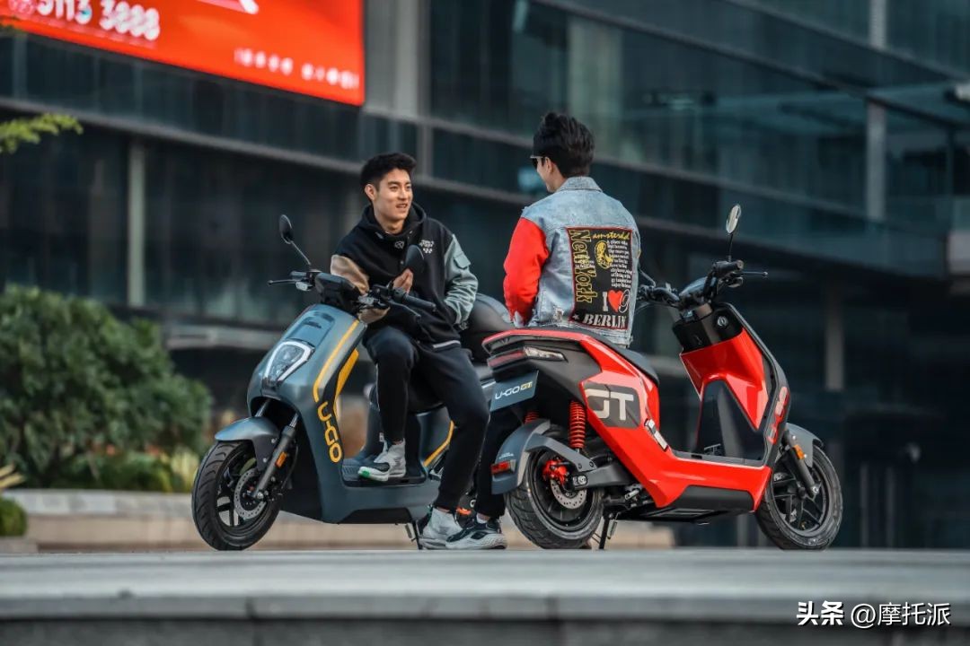 五羊本田u-gogt版电摩,五羊本田u-go电摩和电轻摩区别