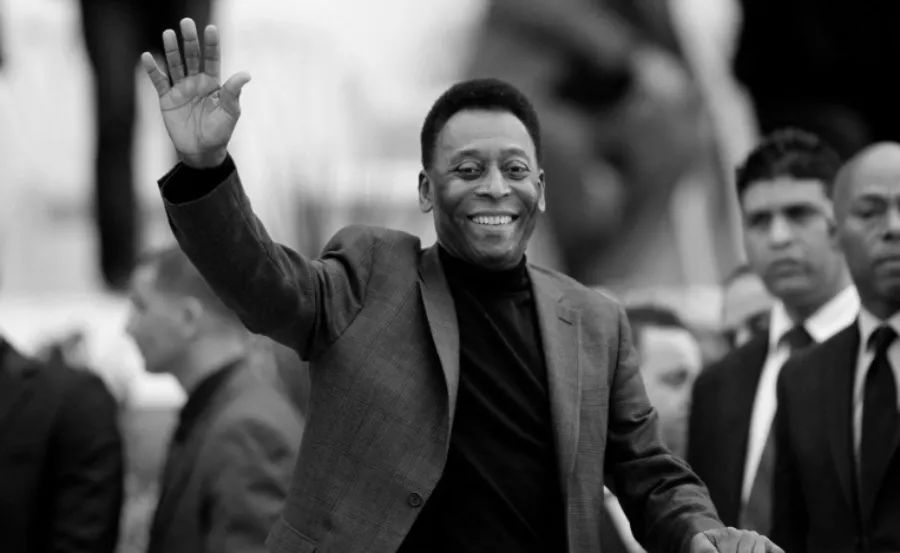 球王贝利的死有多少人落泪,球王贝利传奇的背后故事