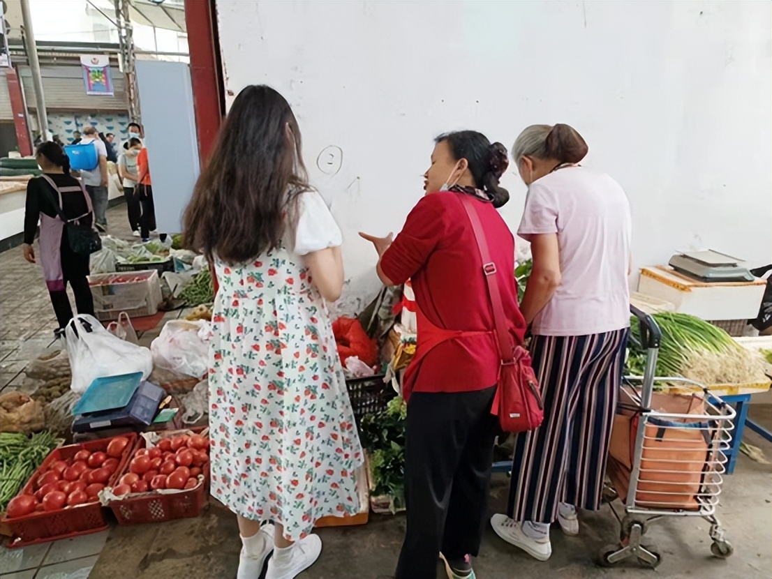 尊老爱幼奉献爱心,尊老爱幼弘扬美德图片