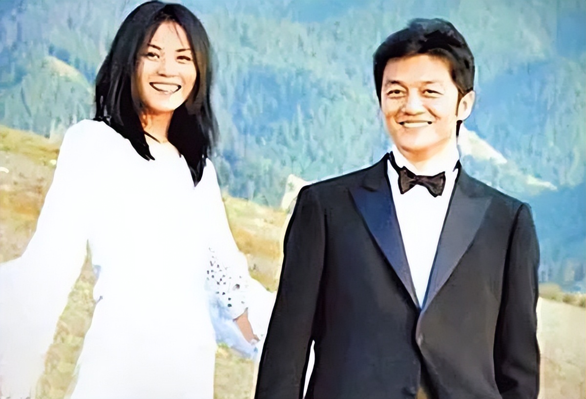 王菲谢霆锋现在婚姻近况咋样,李亚鹏王菲谢霆锋近况