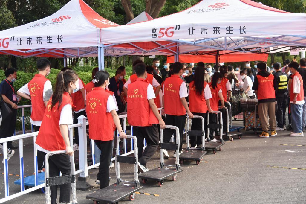 河南职业技术学院喜迎2022级新生