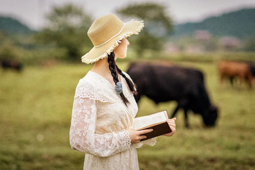 一个人内耗的根源，是期待值太高