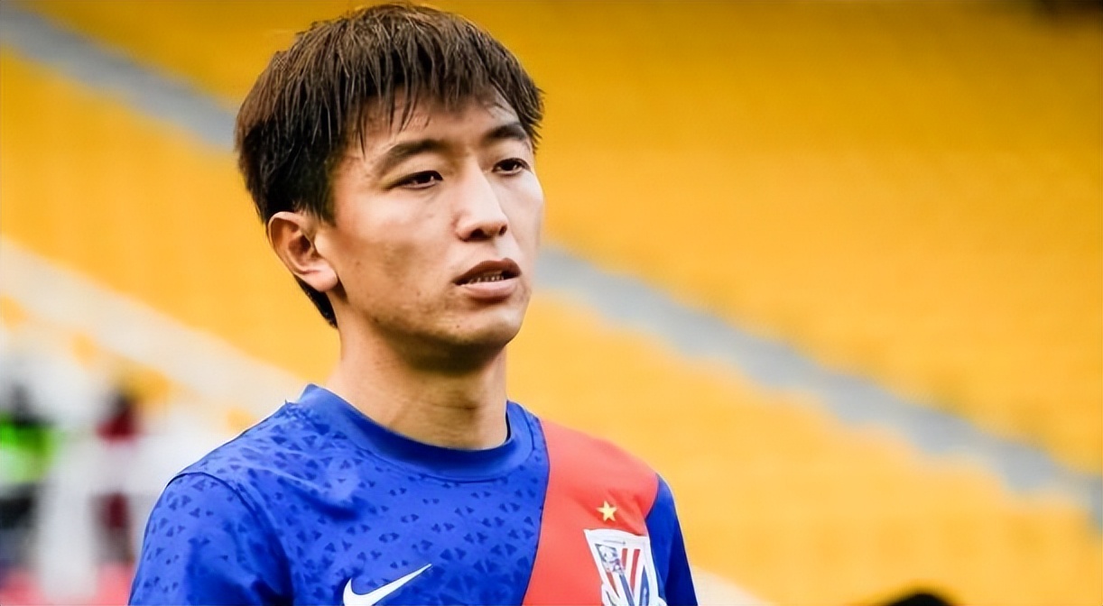 前国足9号成津门虎补强热门，曾效力鲁能多年，差点去欧洲劲旅