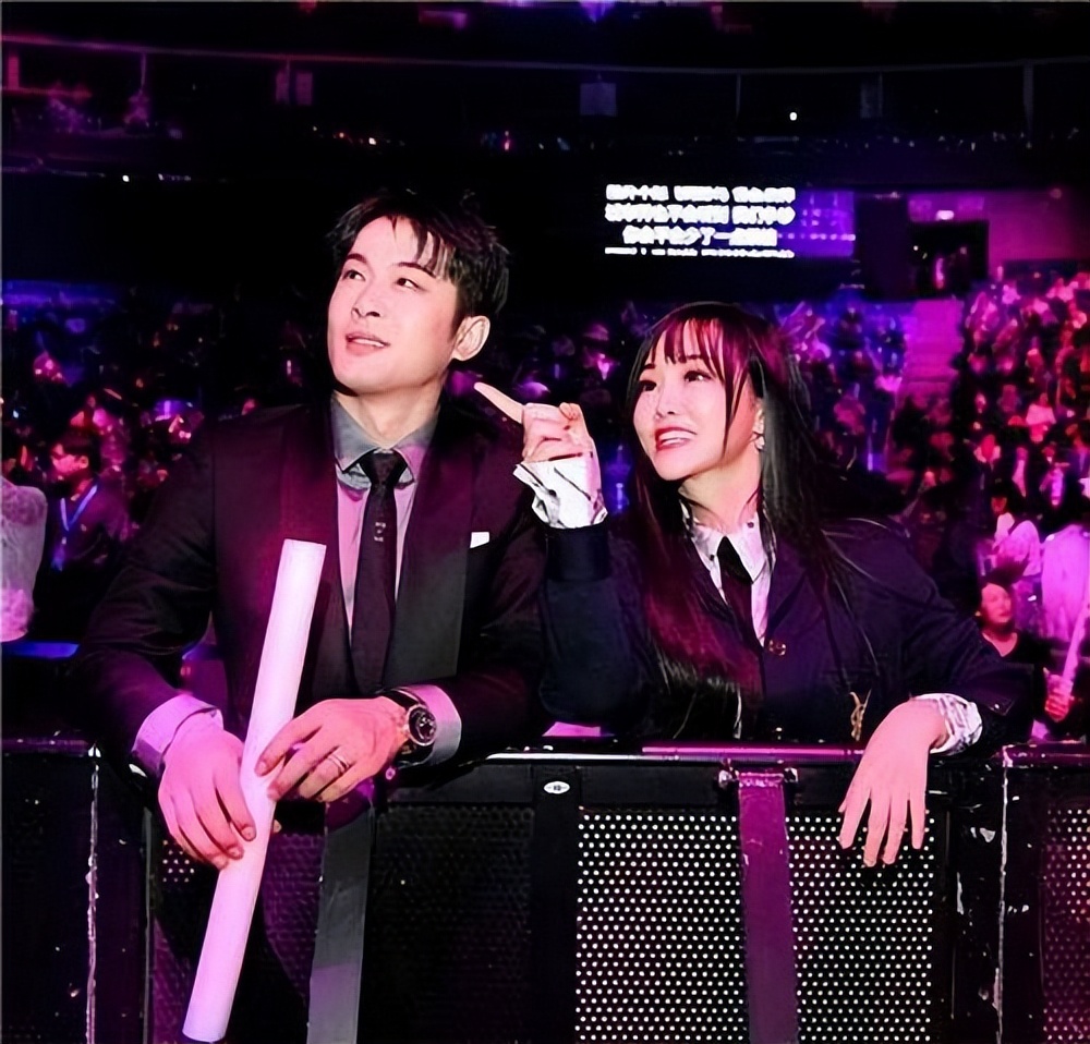 初瑞雪相信女性是直播电商主力消费群体，浙江互联网公益千帆竞发