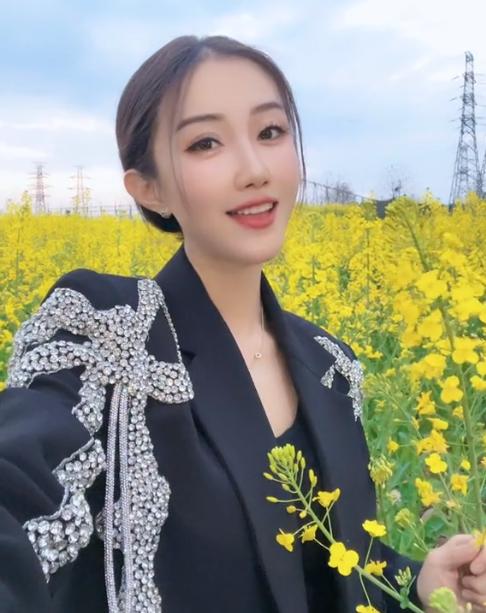 鍘傝姳杞﹂棿璺宠垶璧扮孩鍚哥矇鐧句竾,鍘傝姳鍚哥矇鐧句竾鐧讳笂澶