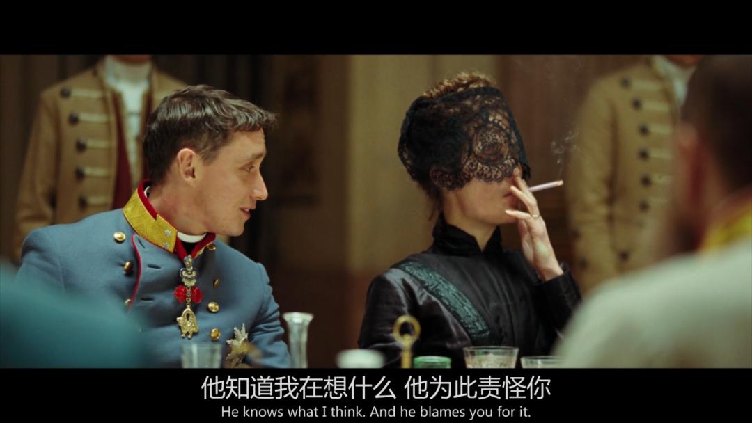 抱歉，该上热搜的是她，不是男足