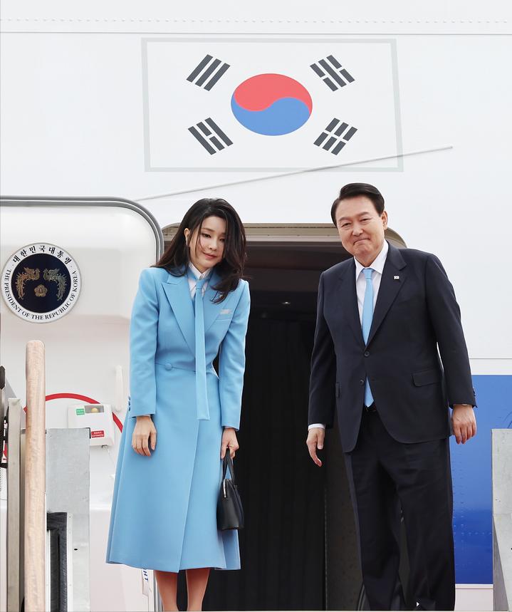 韩国第一夫人访问西班牙,韩国第一夫人访美服装秀