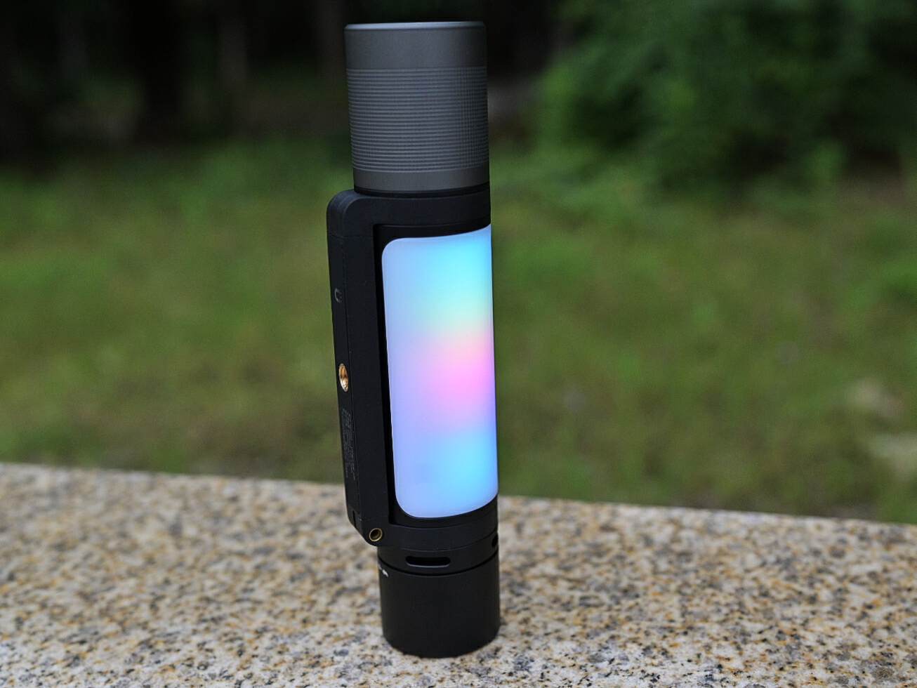 四色光源+蓝牙音箱+充电宝，纳拓户外12合1雷鸣音乐手电真香