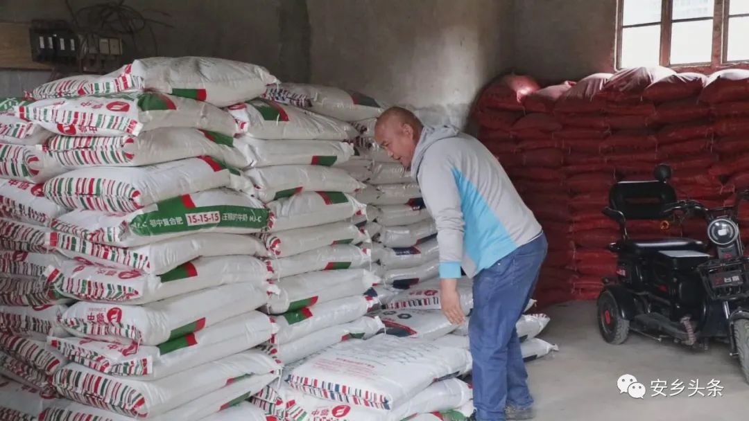 退伍回乡当村干带动百姓致富,优秀士兵回乡创业