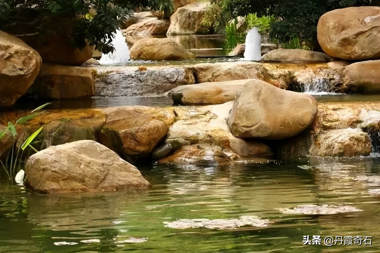 黄蜡石不黄是什么原因,黄蜡石不透光有价值吗