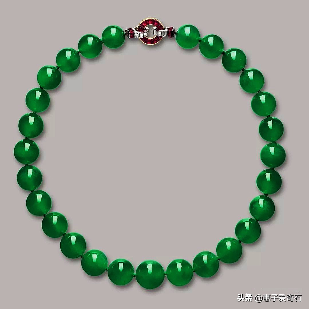 世界上最珍贵的翡翠种类,世界十大顶级翡翠首饰