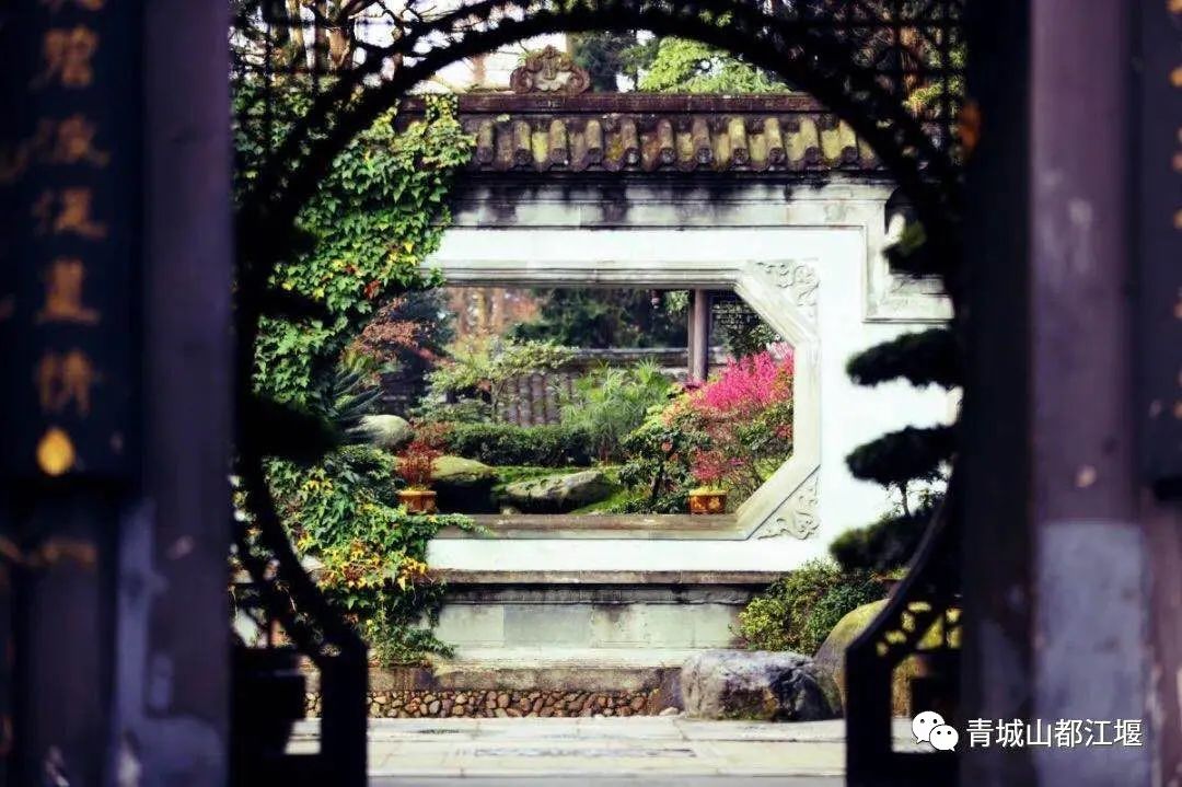 过年“嗨”不停！1.5h飙拢的7大都江堰宝藏逛耍地！这份全攻略请收好，初二耍到初六不重样~