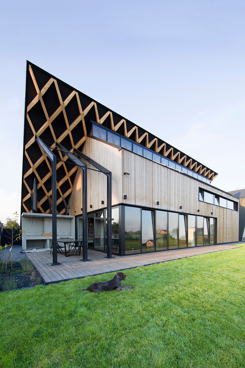 波兰田园的房子,波兰的房屋倒置