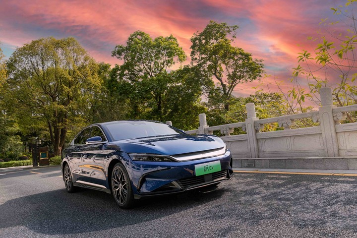 汉EV，用「中式豪华」走出了一条属于自己的路