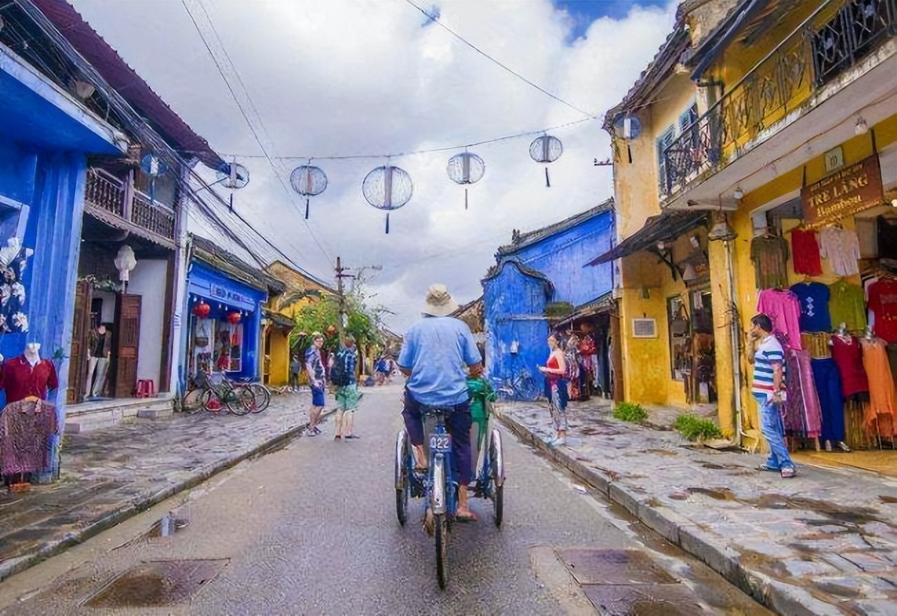 勒索殴打中国游客，公然张贴“禁止中国人进入”，如今报应来了