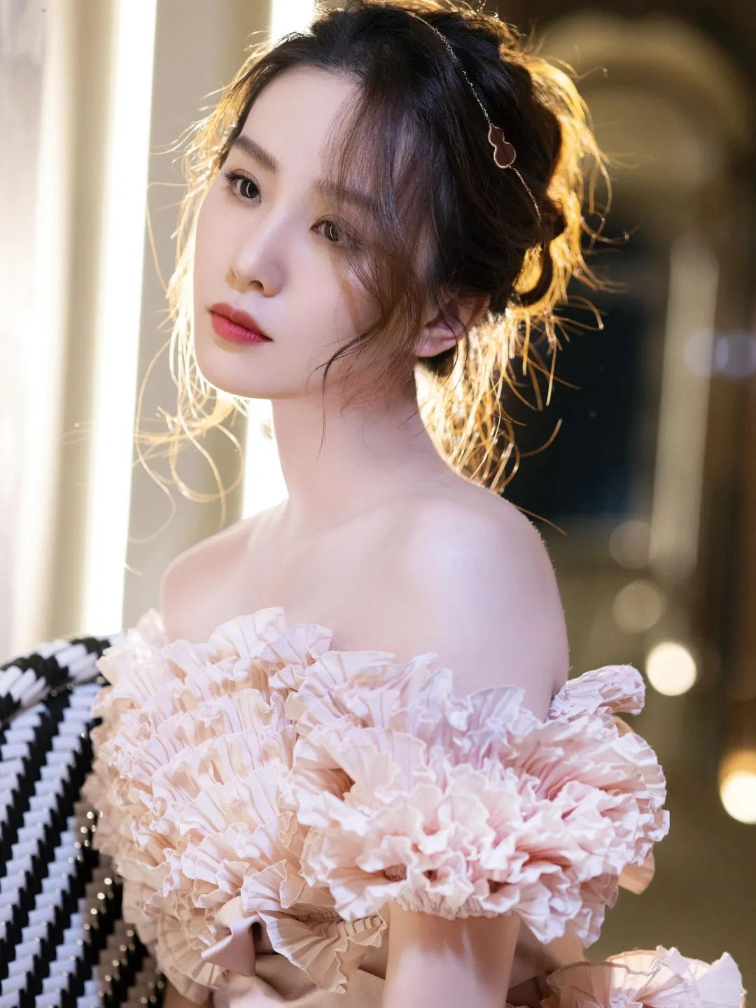 1条颈纹=显老10岁，可怕的颈纹还有救吗？