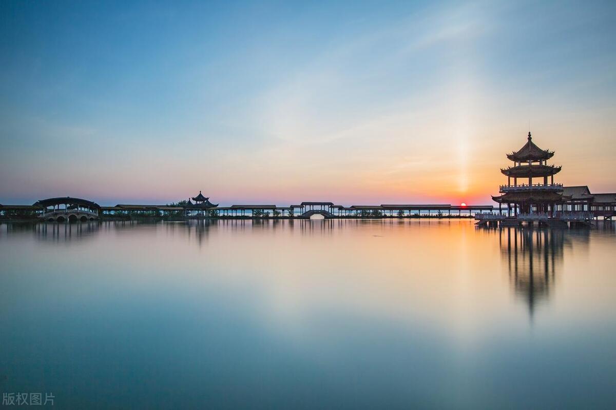 近水楼台先得月谁讲的,近水楼台先得月背后的故事