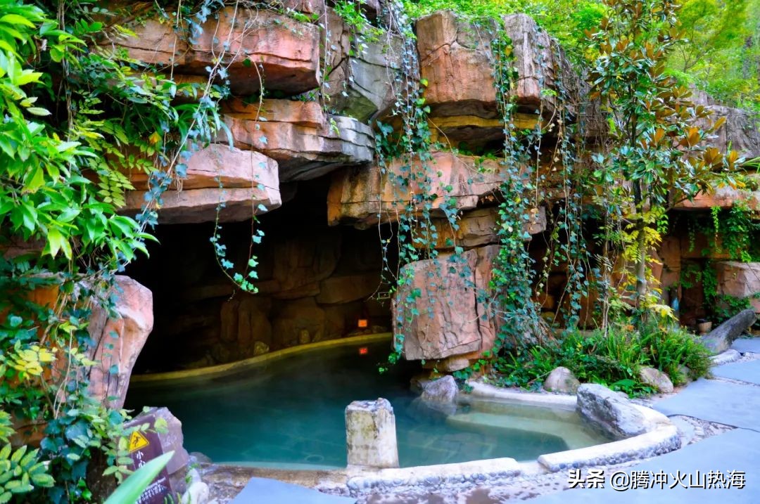 最美不过下雨天泡温泉,绝美冬日看海温泉
