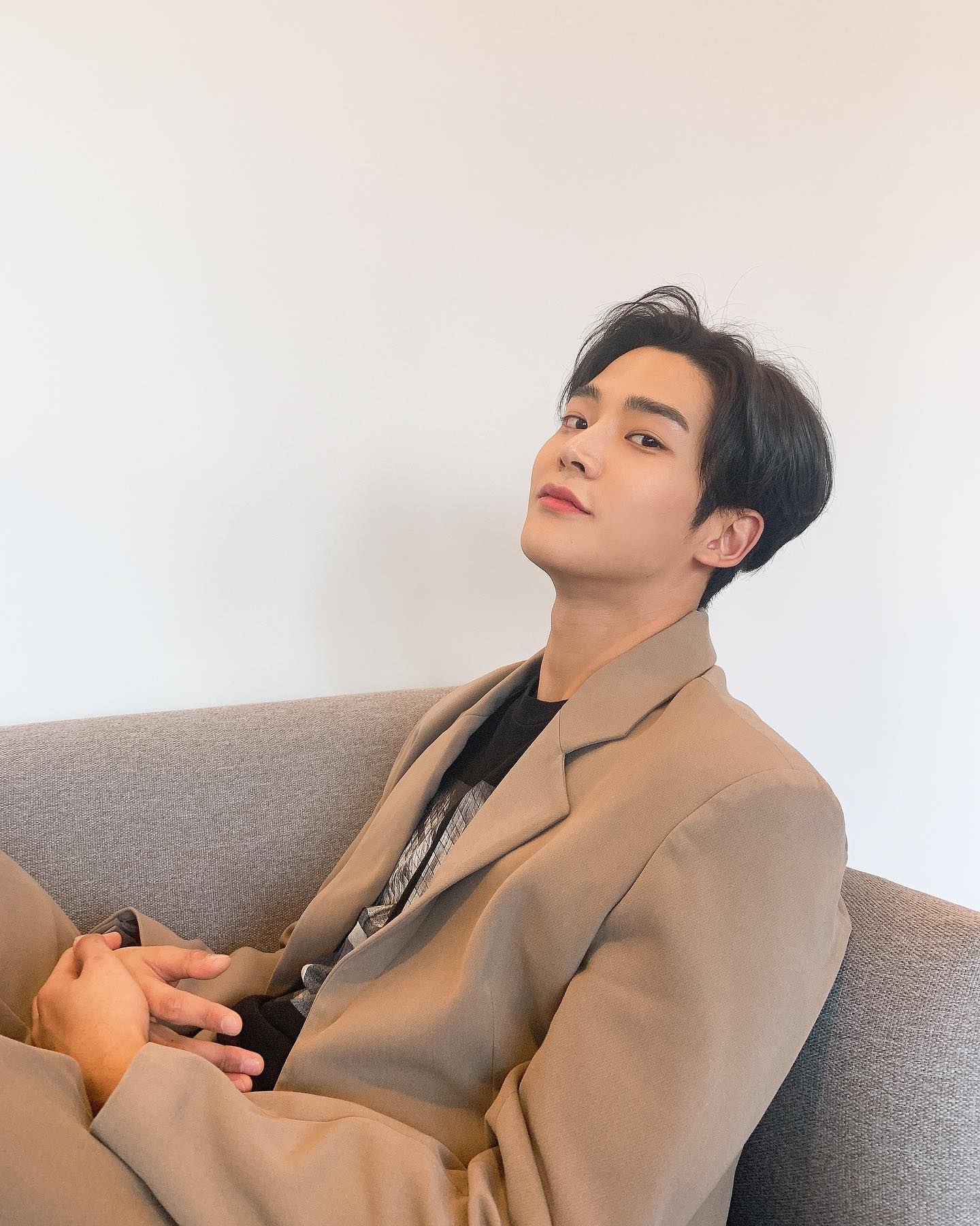 10件事带你认识《还有明天》路云，出道经历、爆红作品一次看