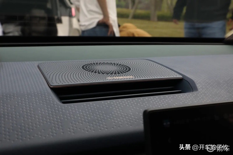 上海车展极氪zeekrx落地价,极氪zeekrx试驾车