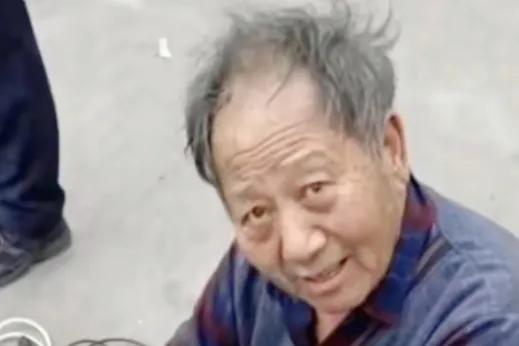 75岁的董事长拾荒,75岁董事长流浪深圳街头