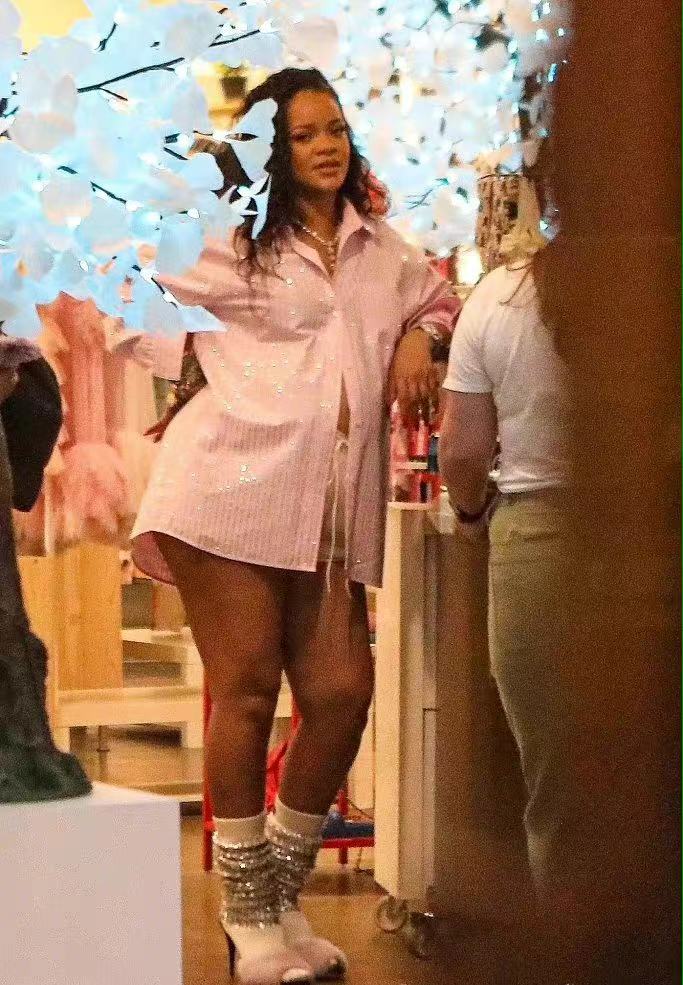 蕾哈娜回应怀孕真相,蕾哈娜买婴儿产品