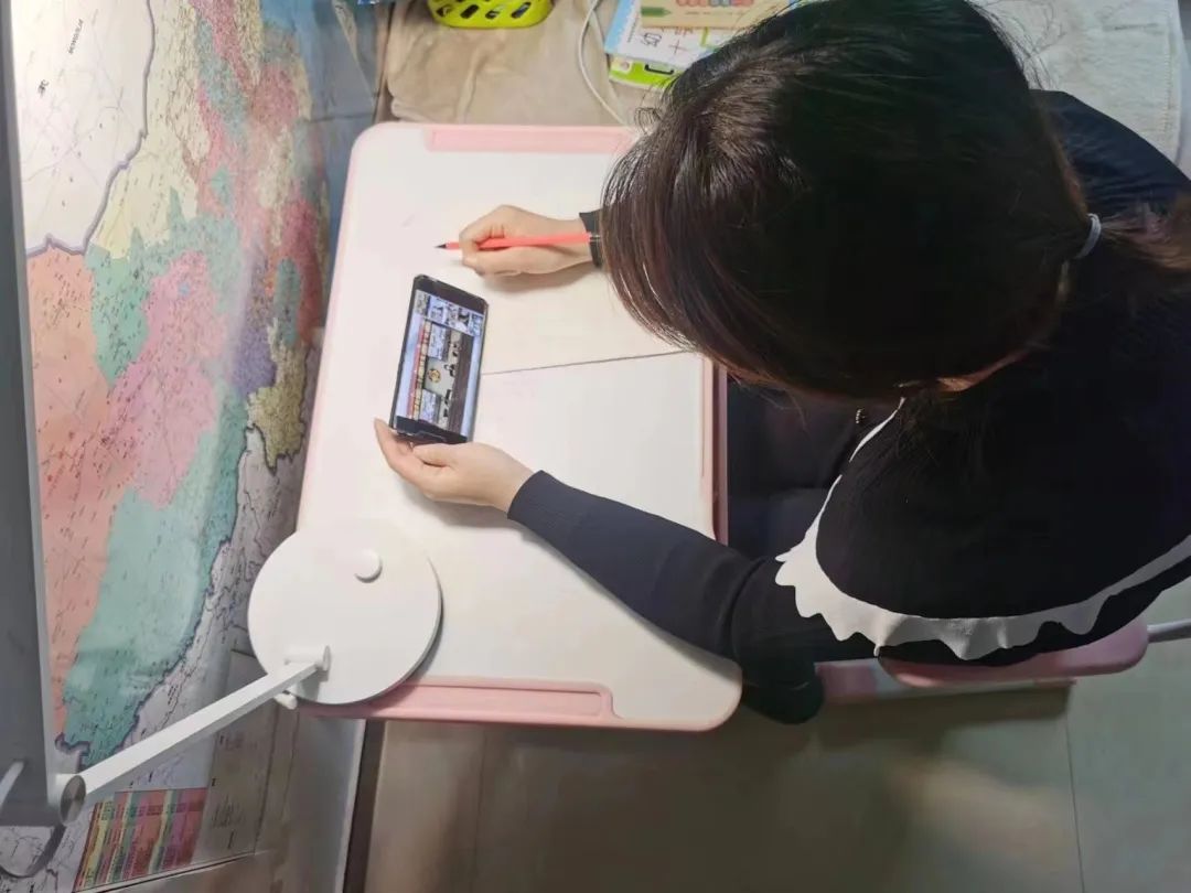 妇联宣讲学习贯彻二十大精神,社区妇联开展学习党的二十大精神