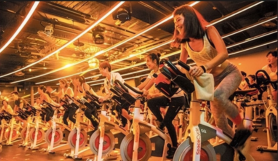 170斤超大号模特,大码模特180斤却没有赘肉