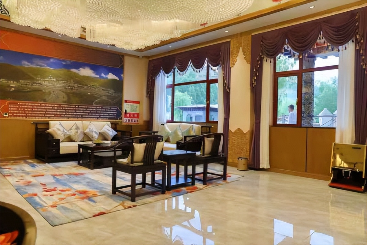 2022甘孜州热门酒店必住榜“香德尼玛温泉酒店”