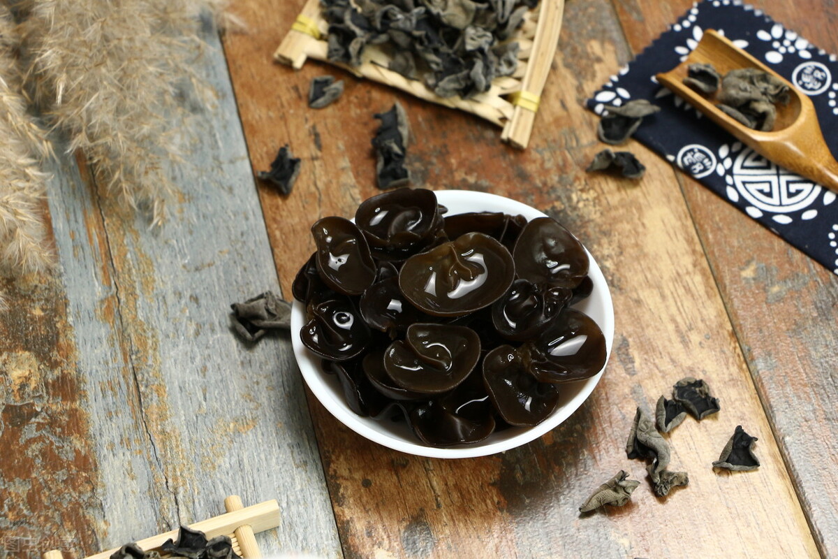 十几元一斤的黑木耳可以买吗,黑木耳三四十块钱一斤的