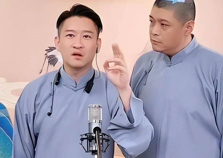 曹云金直播郭德纲送人气票,曹云金说线上直播郭德纲态度