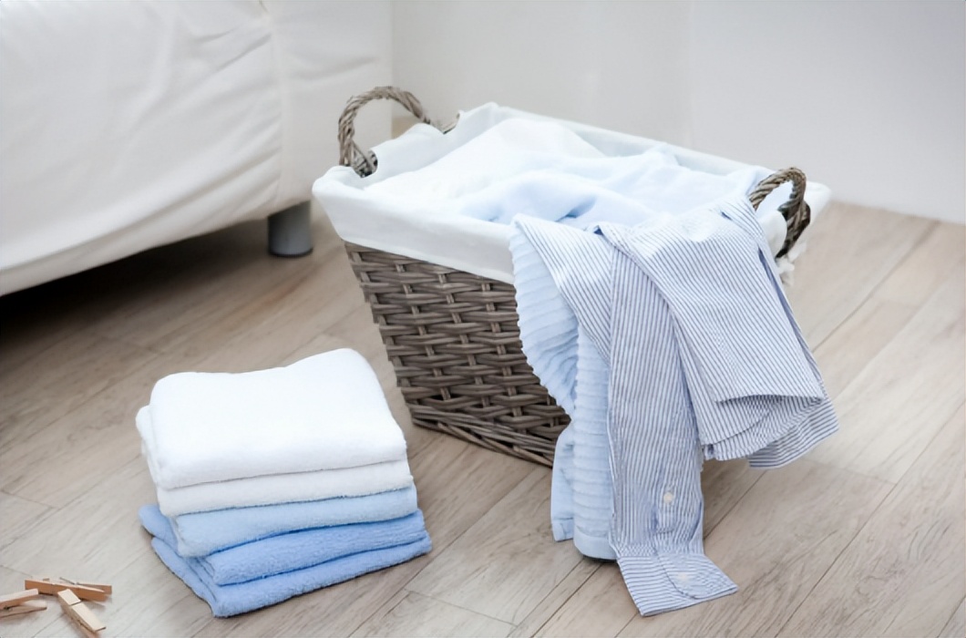 冷天衣服带有静电如何去除静电,织物静电消除