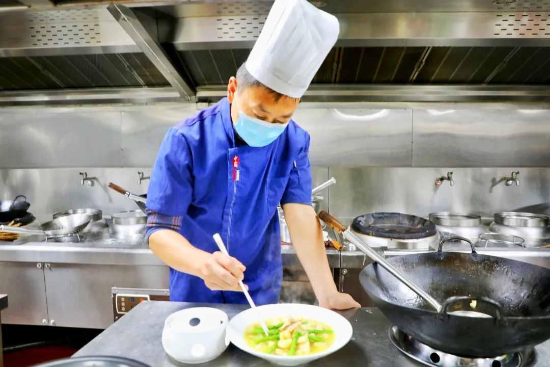 江淮特色美食大全,徽菜十大名厨排名