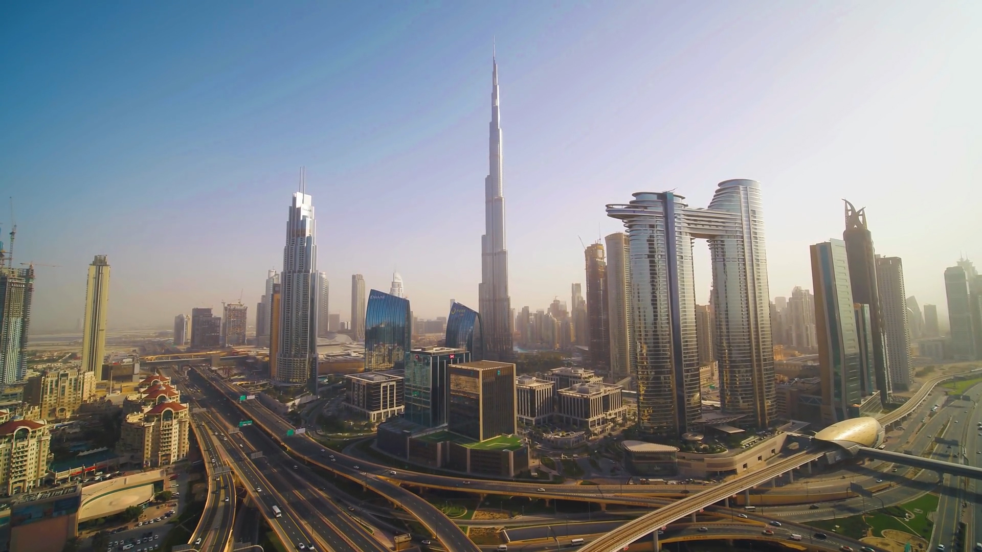 中东阿联酋土豪身价,阿联酋是中东国家吗