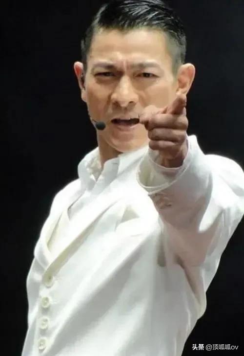 国家点名表扬的8位明星小视频,被央视点名表扬的年轻明星