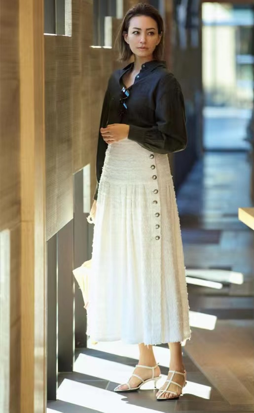 直筒裙和伞裙哪个有气质,伞裙连衣裙蓬蓬裙