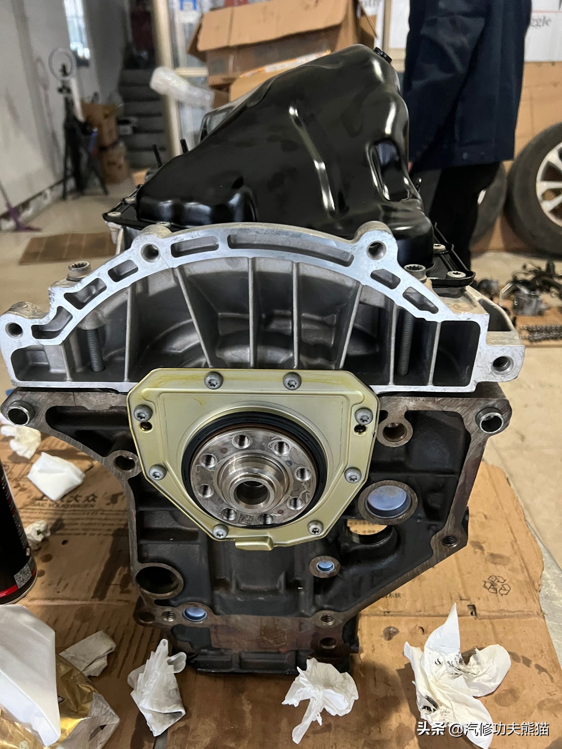 奥迪q5二手车烧机油,q5二手车大修翻新