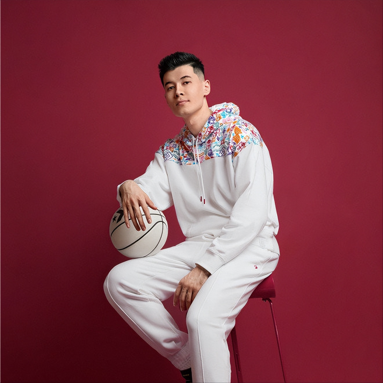 字母哥中国行指导男篮u16球员,中国篮球新疆队的阿不都沙拉木