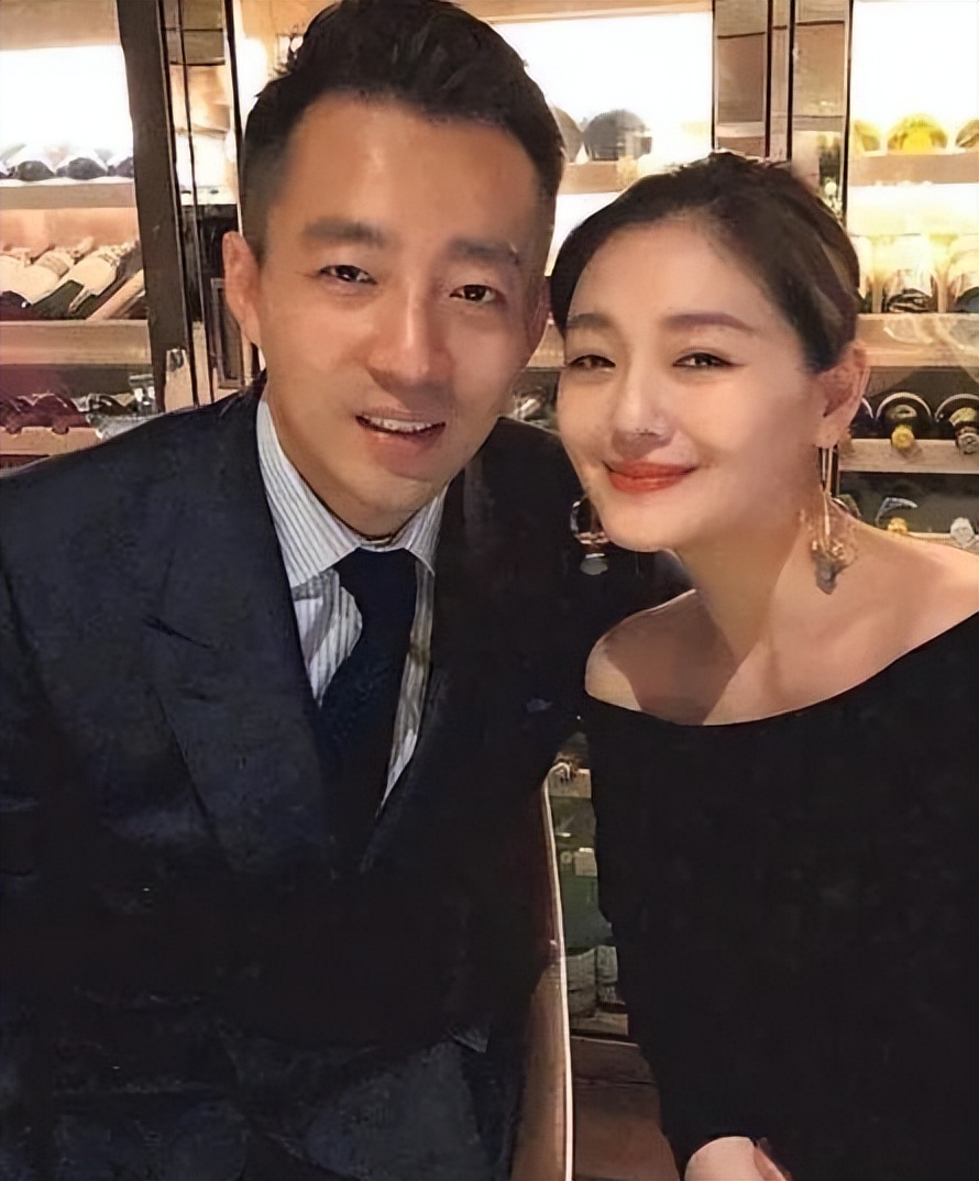 汪小菲给大s开的酒店多少钱,大s向汪小菲索要个人生活费