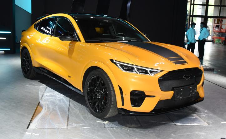 福特野马2024款落地多少钱,福特野马2024款5.0声浪