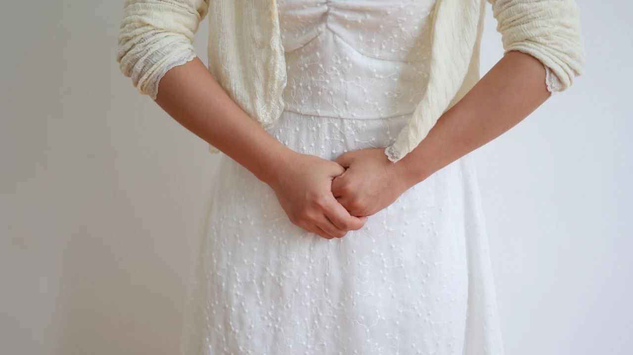 女人输卵管堵塞是什么原因造成的,45岁女人输卵管堵塞吃什么药