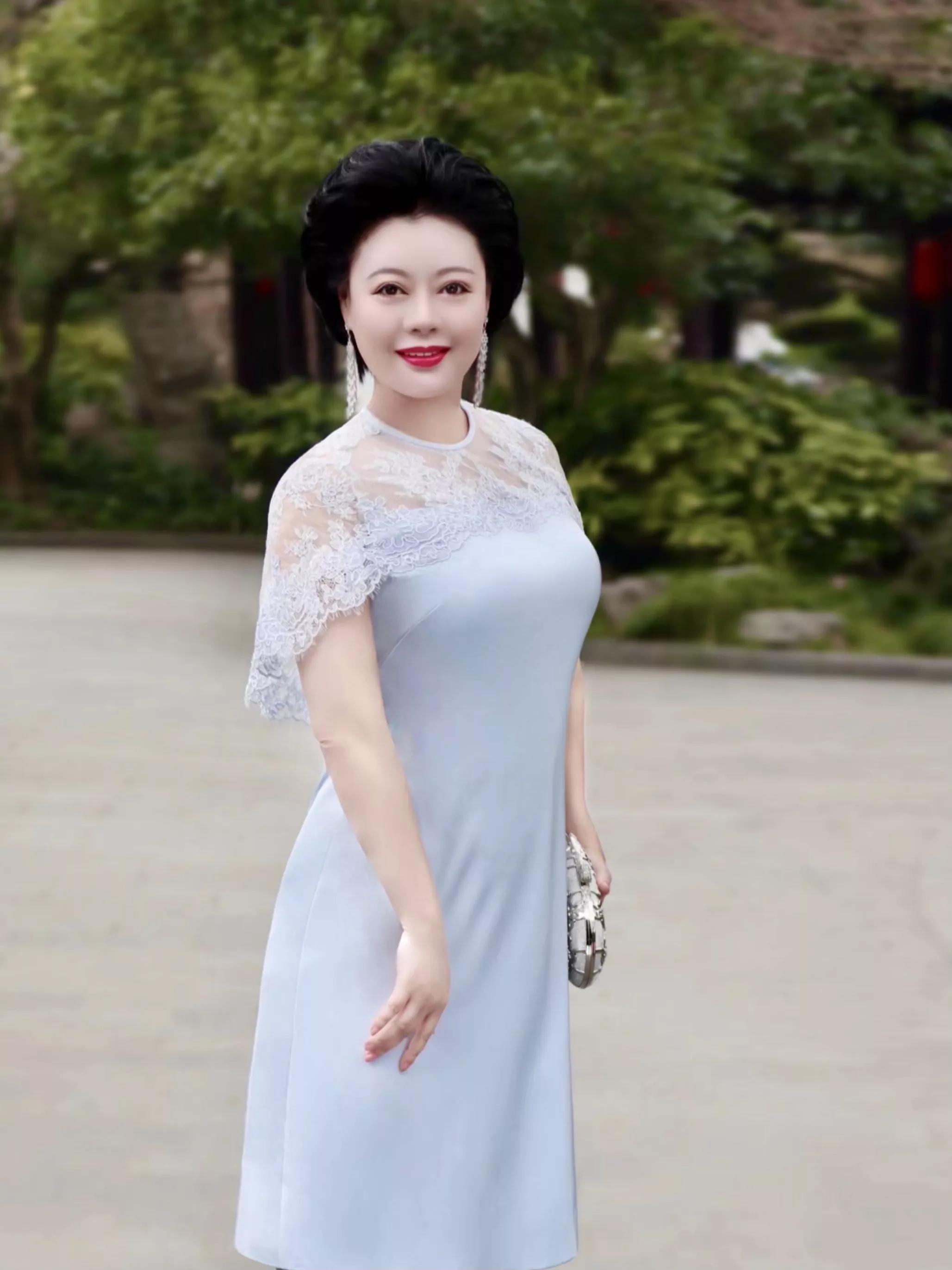 婆婆妈妈装婚礼夏款礼服,适合妈妈穿的优雅婚礼装