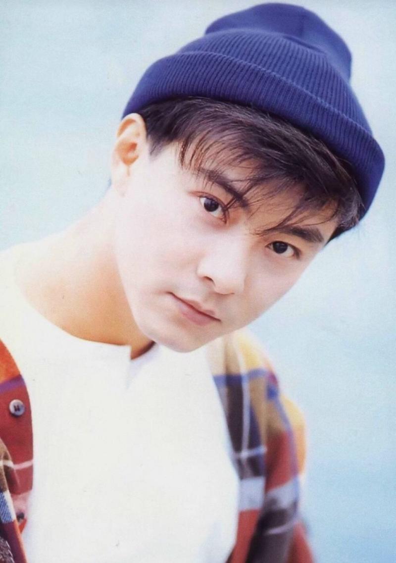 杨坤为什么在乐坛的地位高,杨坤为什么在乐坛的地位这么高