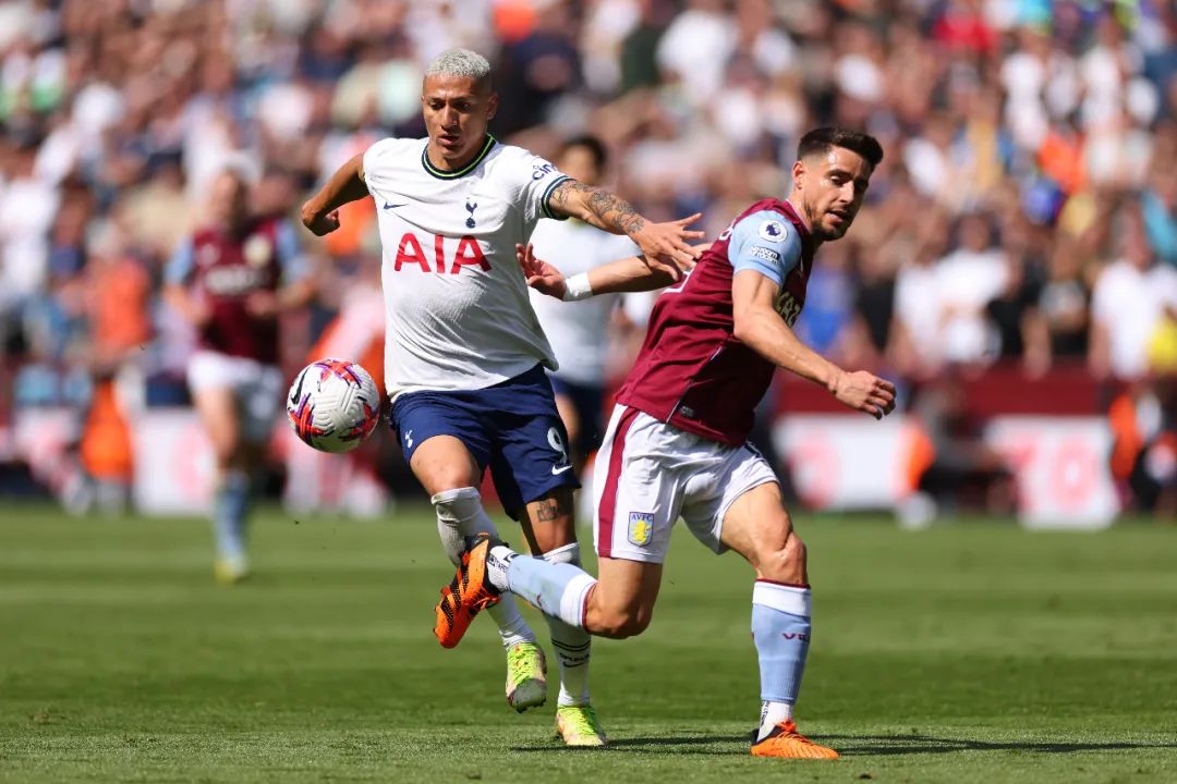 曼联绝杀维拉,凯恩头球越位进球无效