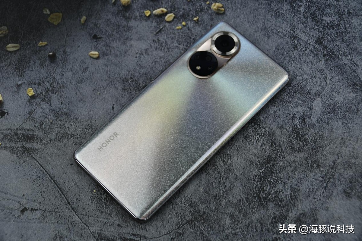 荣耀6.57英寸新品曲屏快充,荣耀6.76英寸曲屏快充5g手机