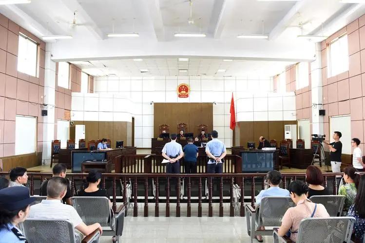 天津航班劫机事件空姐,天津航空劫持飞机事件新闻